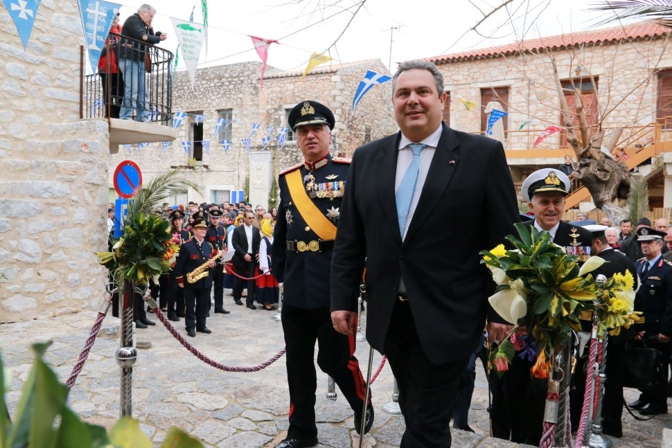«Πρώτη φορά αριστεροακροδεξιά!»