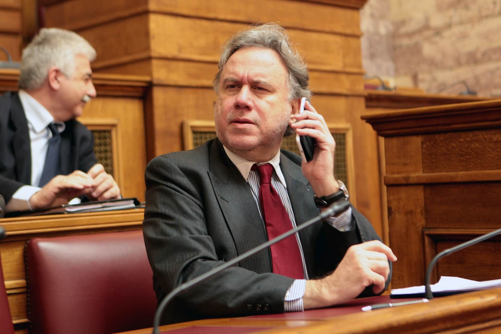 Ο Αντισυνταγματολόγος
