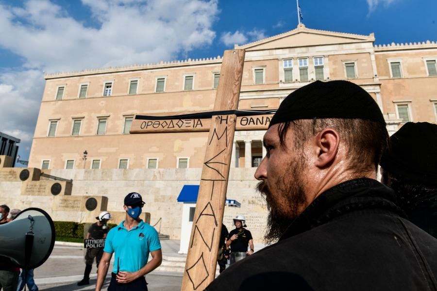 Ο αυταρχικός χαρακτήρας της λαϊκιστικής Νίκης