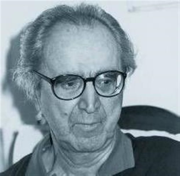 Η πολυκατοικία, οι δούλες και η «άλλη όψη του φεγγαριού»