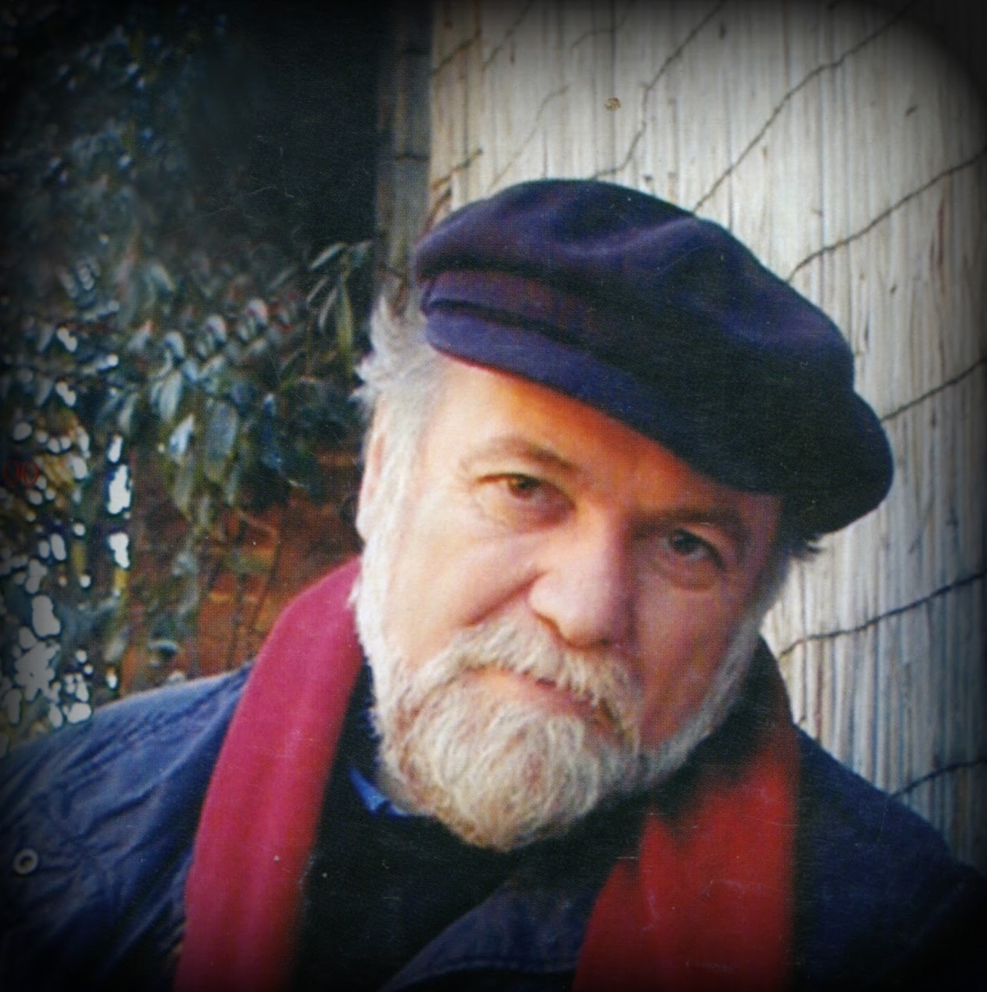 Πέθανε ο καθηγητής Μιχάλης Πιερής (1952-2021)