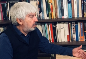 &Omicron; &Tau;ά&kappa;&eta;&sigmaf; &Theta;&epsilon;&omicron;&delta;&omega;&rho;ό&pi;&omicron;&upsilon;&lambda;&omicron;&sigmaf;, &tau;&omicron;&nu; &Delta;&epsilon;&kappa;έ&mu;&beta;&rho;&iota;&omicron; &tau;&omicron;&upsilon; 2020, &sigma;&tau;&eta; &delta;&iota;ά&rho;&kappa;&epsilon;&iota;&alpha; &tau;&eta;&sigmaf; &sigma;&upsilon;&nu;έ&nu;&tau;&epsilon;&upsilon;&xi;&eta;&sigmaf;.  