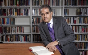 &Omicron; &Phi;ί&lambda;&iota;&pi; &Kappa;&epsilon;&rho;. &Tau;&omicron; &tau;&epsilon;&lambda;&epsilon;&upsilon;&tau;&alpha;ί&omicron; &beta;&iota;&beta;&lambda;ί&omicron; &tau;&omicron;&upsilon; &tau;&epsilon;&theta;&nu;&epsilon;ώ&tau;&omicron;&sigmaf; &sigma;&upsilon;&gamma;&gamma;&rho;&alpha;&phi;έ&alpha; &tau;&omicron;&pi;&omicron;&theta;&epsilon;&tau;&epsilon;ί&tau;&alpha;&iota; &sigma;&tau;&eta;&nu; &Alpha;&theta;ή&nu;&alpha; &tau;&omicron;&upsilon; 1950. 